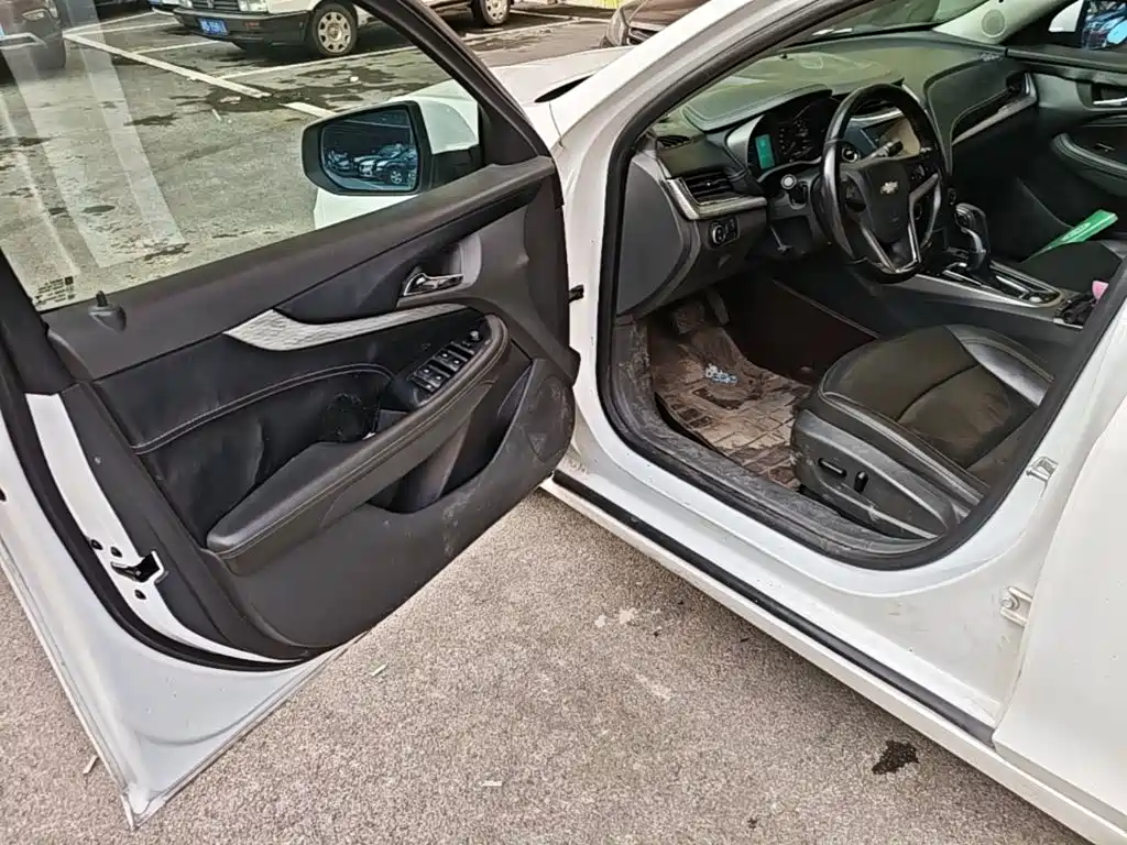 Chevrolet Malibu — миниатюра 16