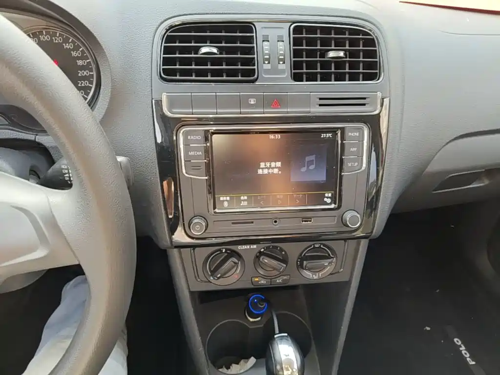 Volkswagen Polo — миниатюра 13