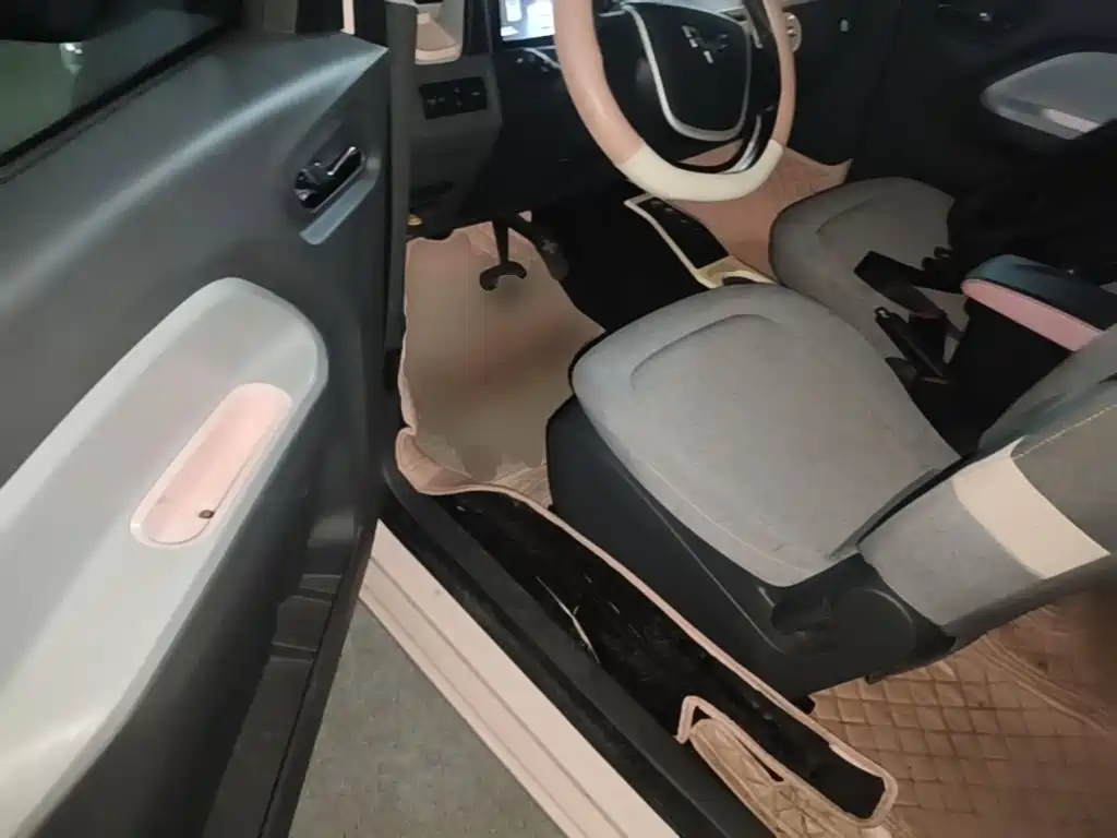 Wuling MINIEV — миниатюра 16