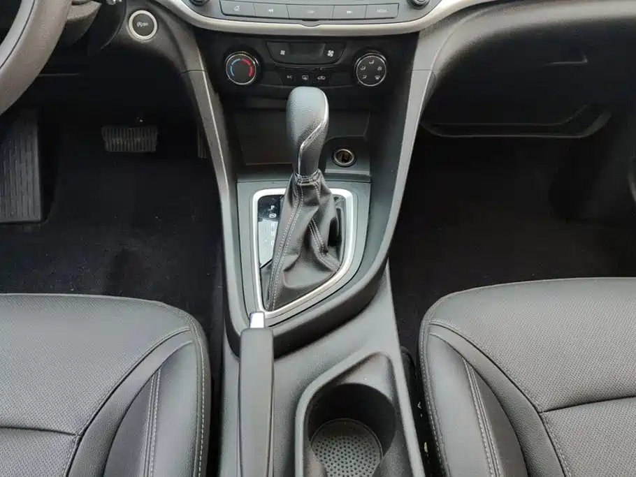 Buick Excelle — миниатюра 16