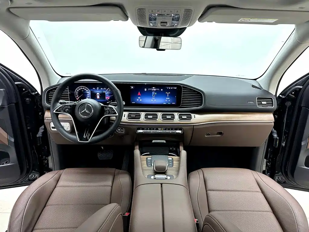 Mercedes-Benz GLE (Import) — миниатюра 11