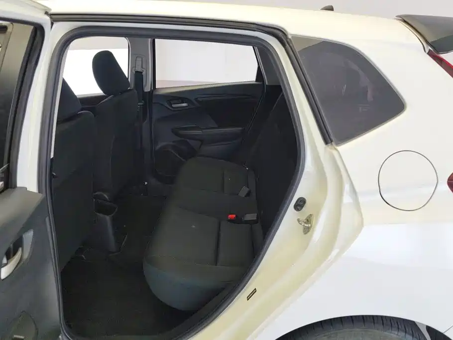 Honda Fit — миниатюра 11