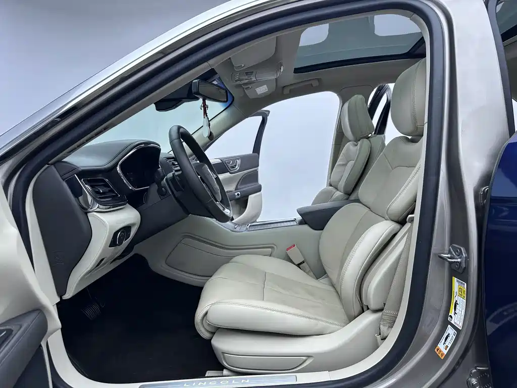 Lincoln Continental — миниатюра 8