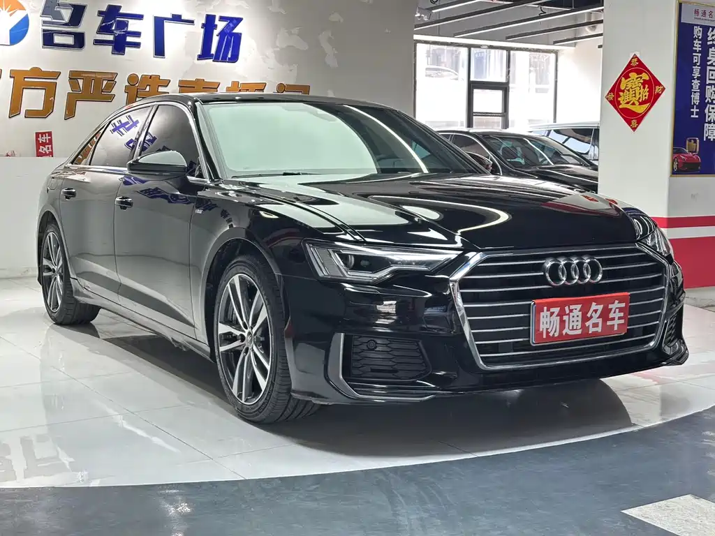 Audi A6L - фото 2