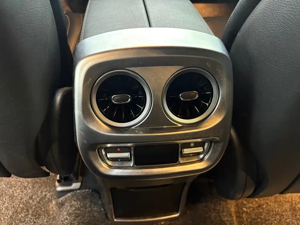 Mercedes-Benz G-Class — миниатюра 11