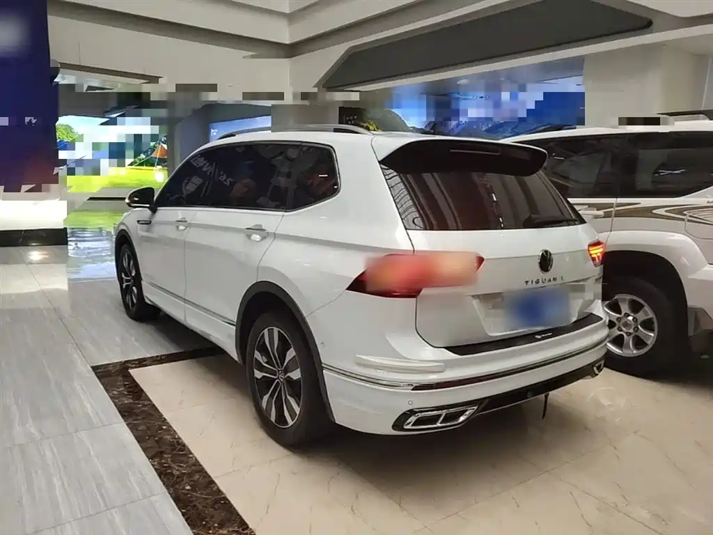 Volkswagen Tiguan L L 2024 330TSI AT R-Line