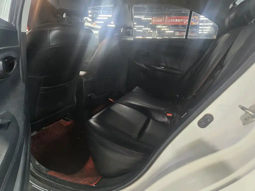 Toyota Vios — миниатюра 4