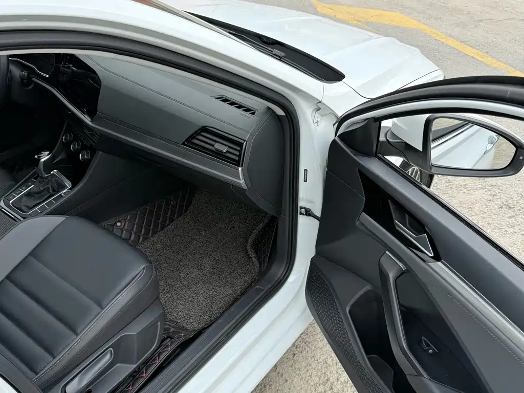 Volkswagen Sagitar — миниатюра 9