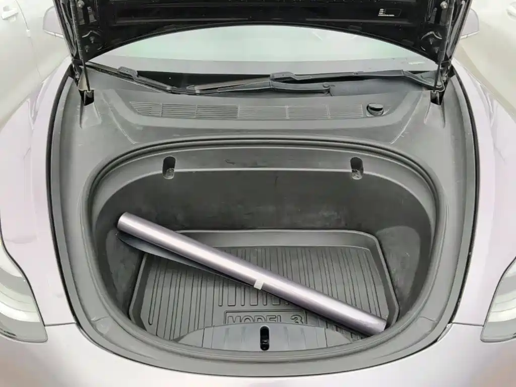 Tesla Model 3 — миниатюра 20
