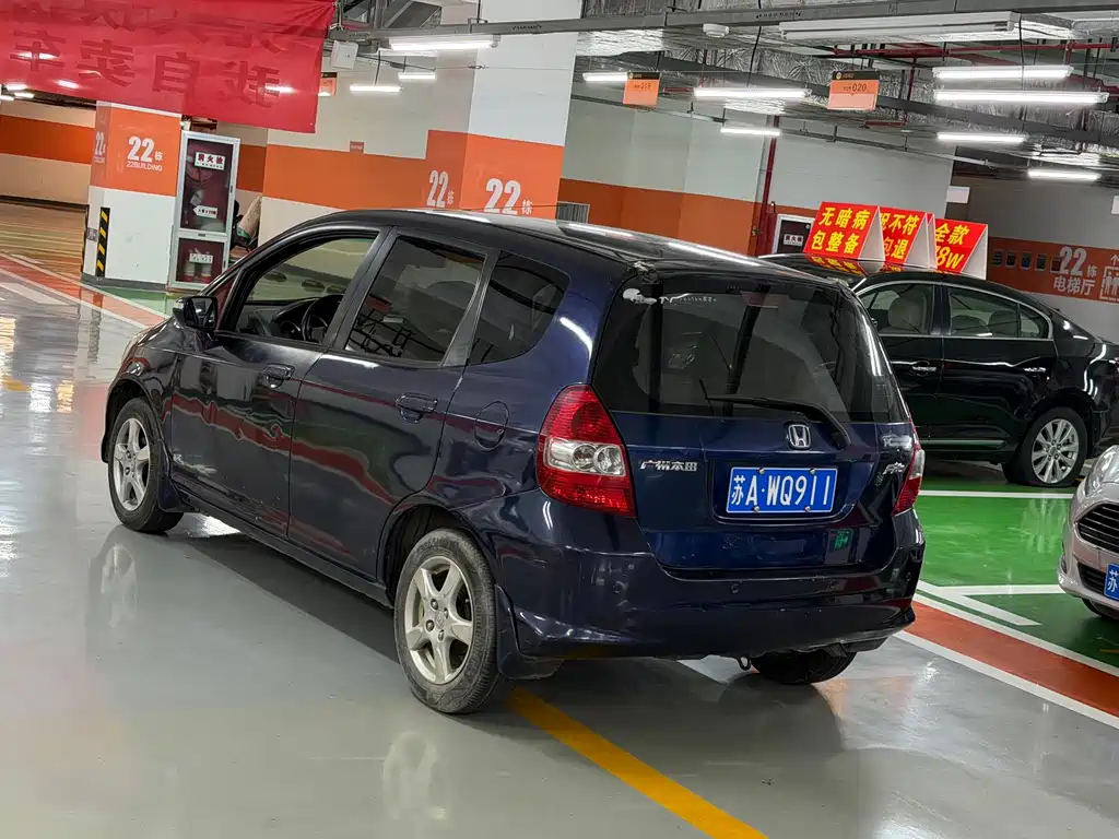 Honda Fit — миниатюра 4