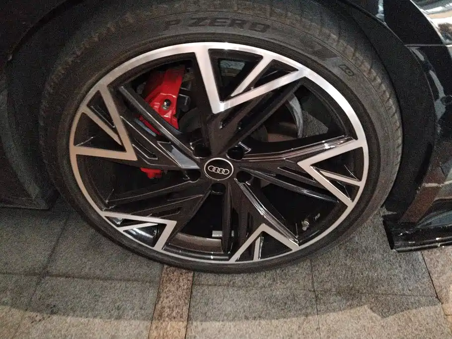 Audi A7L — миниатюра 6