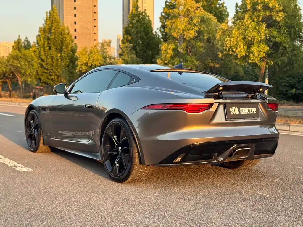 Jaguar F-TYPE — миниатюра 4