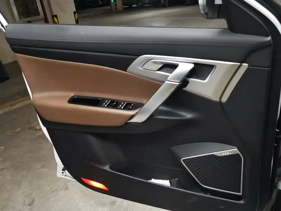 Geely Boyue — миниатюра 7