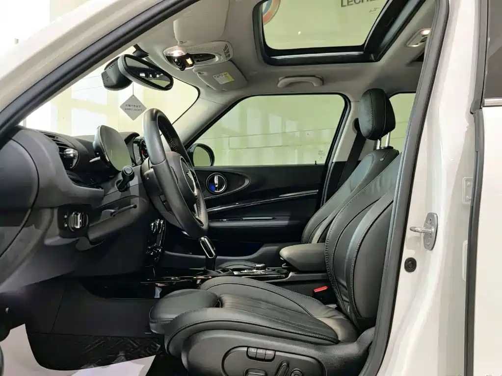 MINI Mini Clubman — миниатюра 5