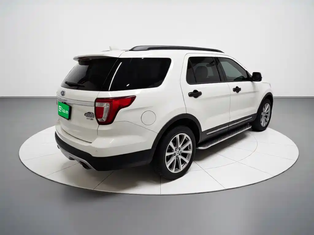 Ford Explorer (Import) — миниатюра 6