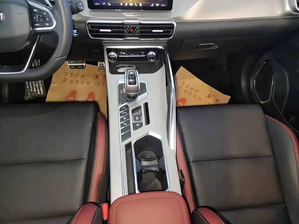 Geely Binyue — миниатюра 14