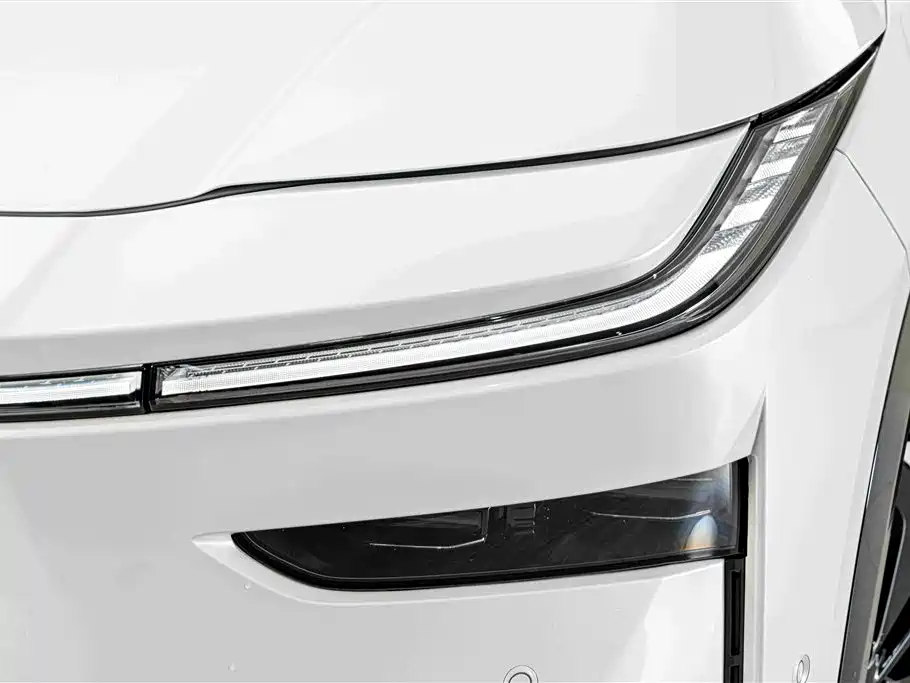 Toyota bZ3X — миниатюра 4