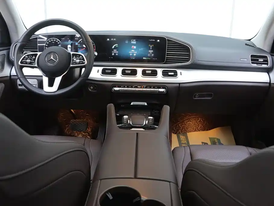 Mercedes-Benz GLE (Import) — миниатюра 27