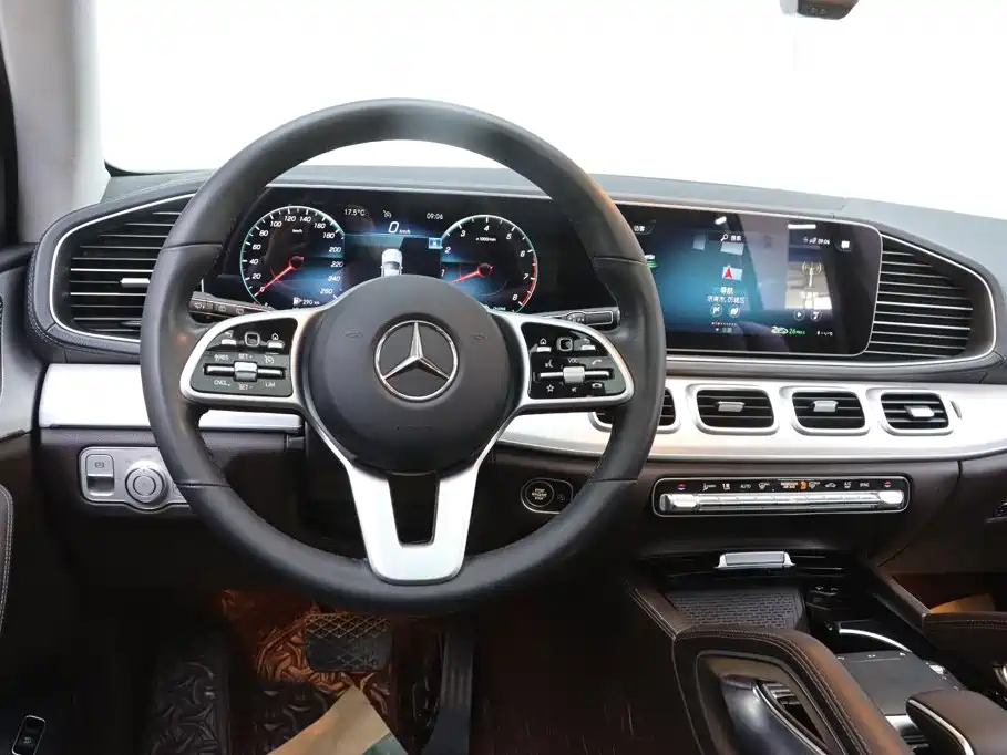 Mercedes-Benz GLE (Import) — миниатюра 29