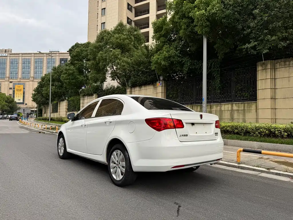 Roewe 350 2015 1.5L MT Luxury