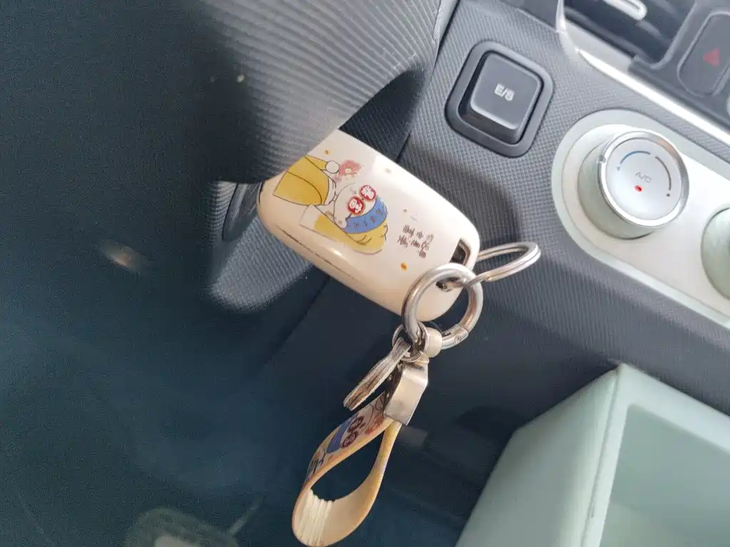 Wuling MINIEV — миниатюра 14