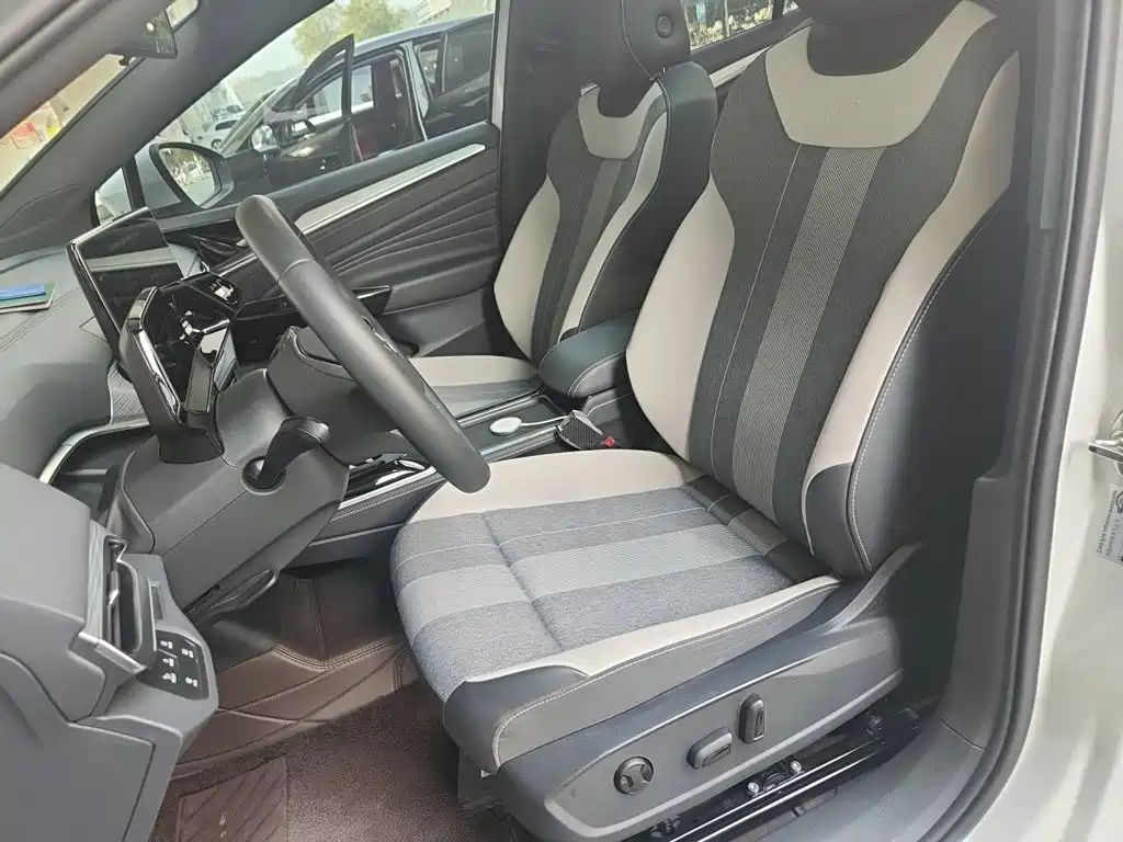 Volkswagen ID.4 Crozz — миниатюра 11