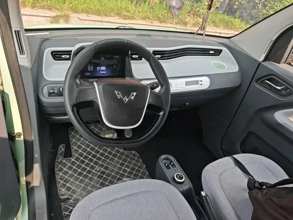 Wuling MINIEV — миниатюра 10