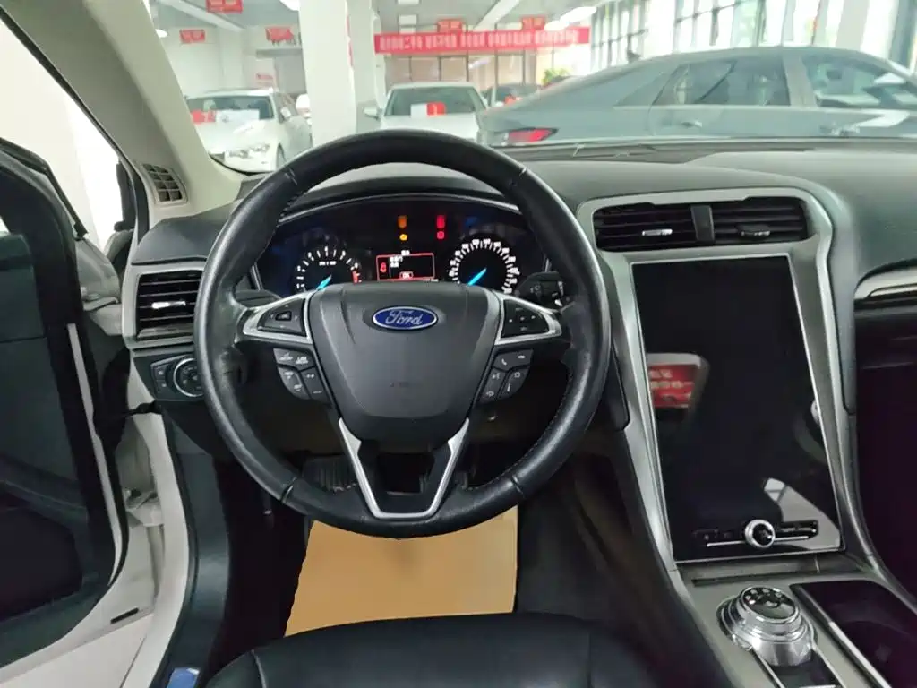 Ford Mondeo — миниатюра 11