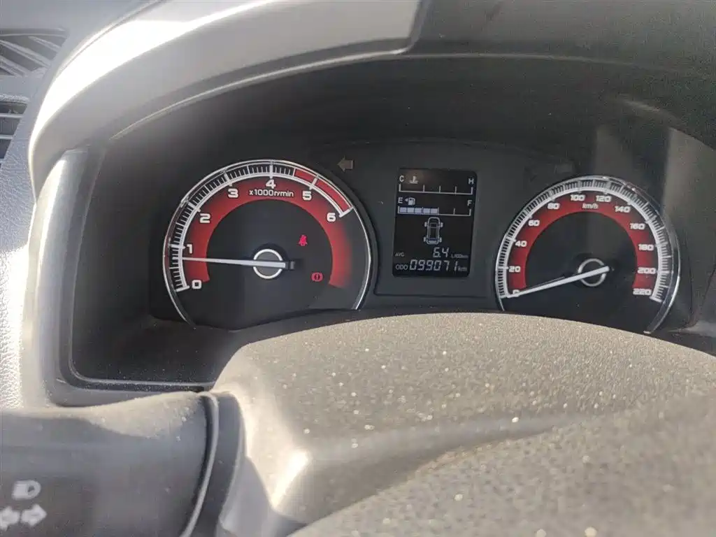 Isuzu Lingtuo — миниатюра 5