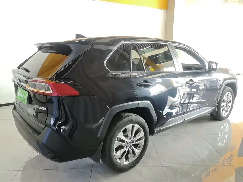 Toyota Wildlander — миниатюра 7