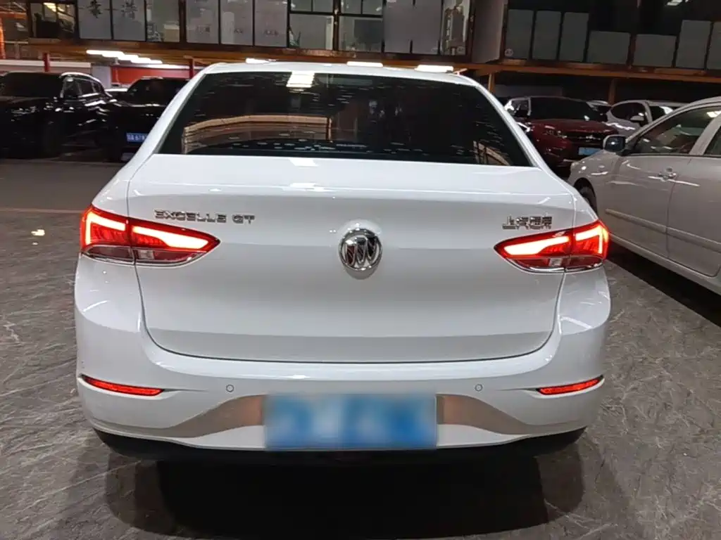 Buick Excelle — миниатюра 6