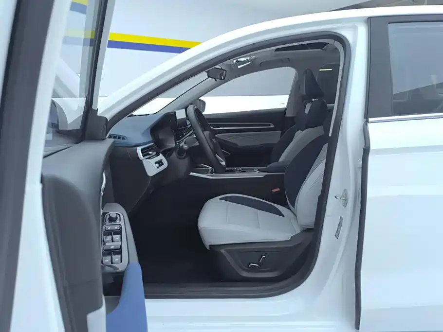 Geely Emgrand — миниатюра 9