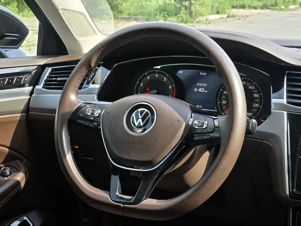 Volkswagen Phideon 380TSI Luxury Edition, фото 11