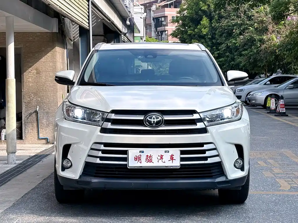 Toyota Highlander — миниатюра 2