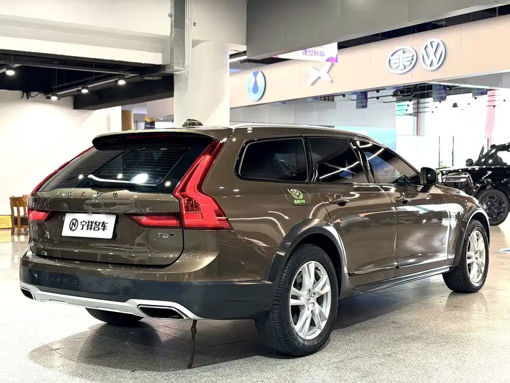Volvo V90 — миниатюра 6