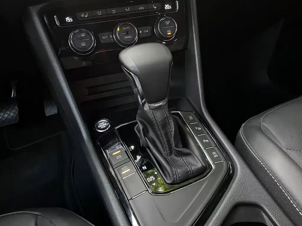 Volkswagen Tiguan L — миниатюра 9