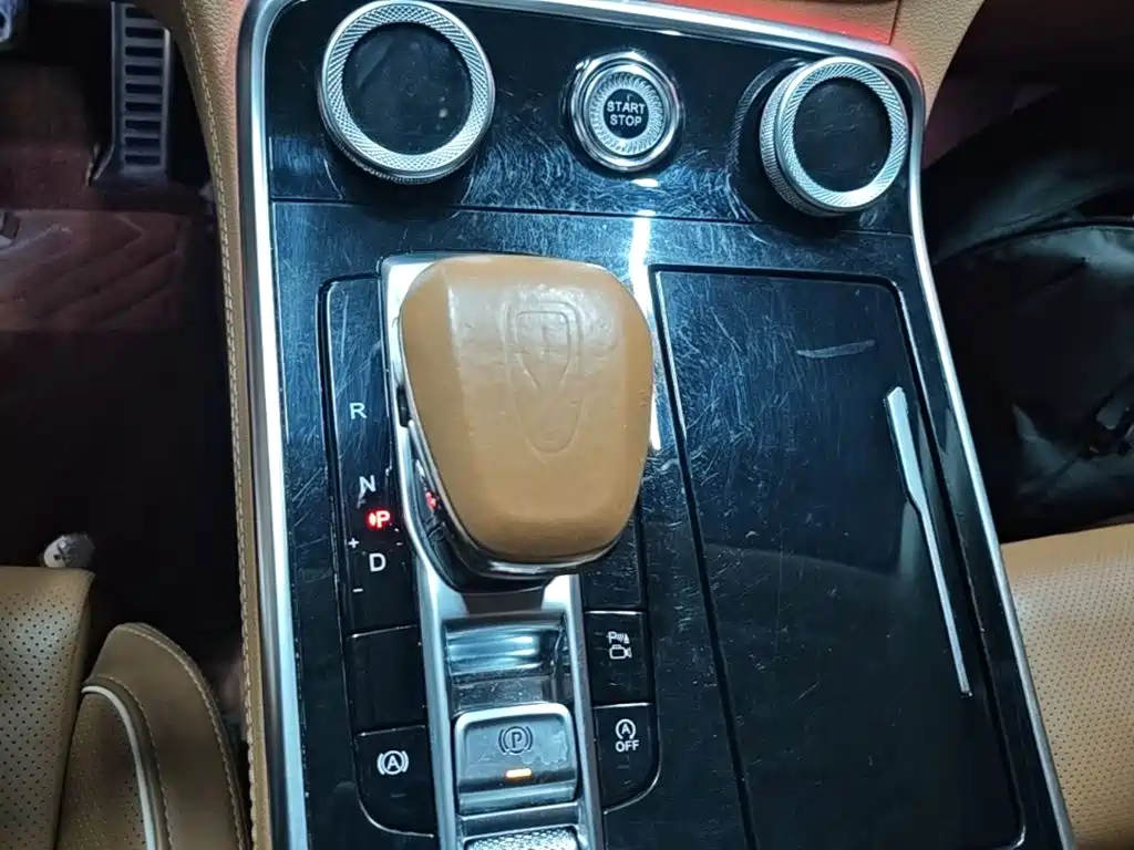 Hongqi Hongqi H9 — миниатюра 14