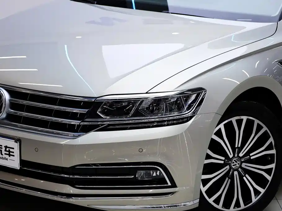 Volkswagen Phideon — миниатюра 10
