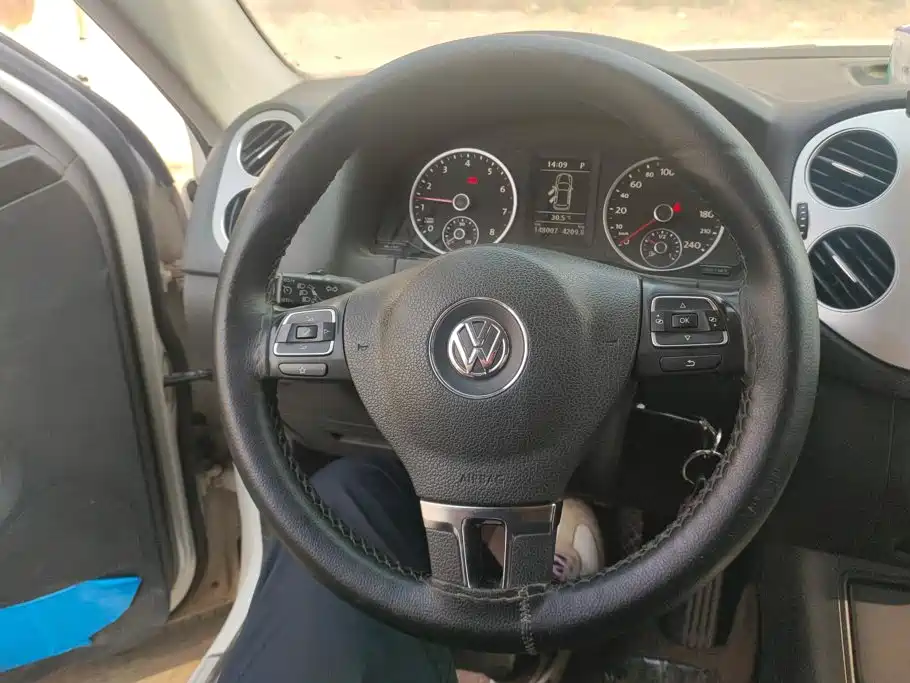 Volkswagen Tiguan — миниатюра 15