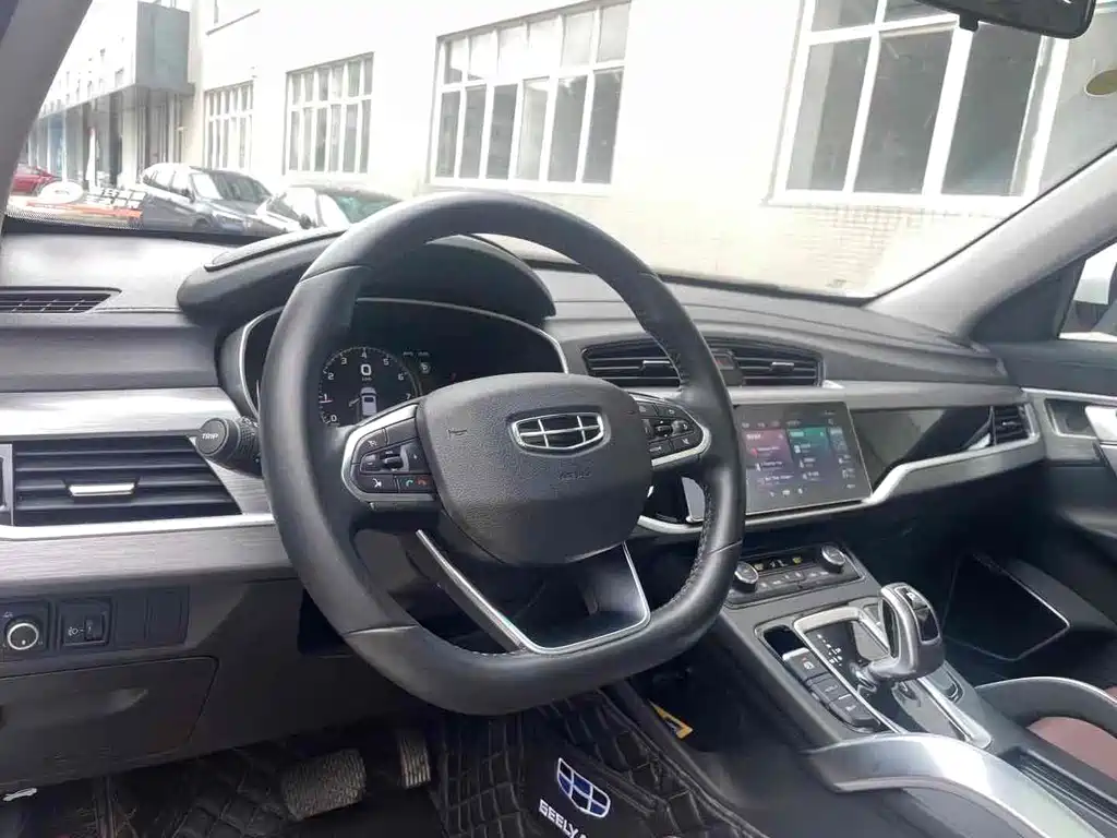 Geely Boyue — миниатюра 7