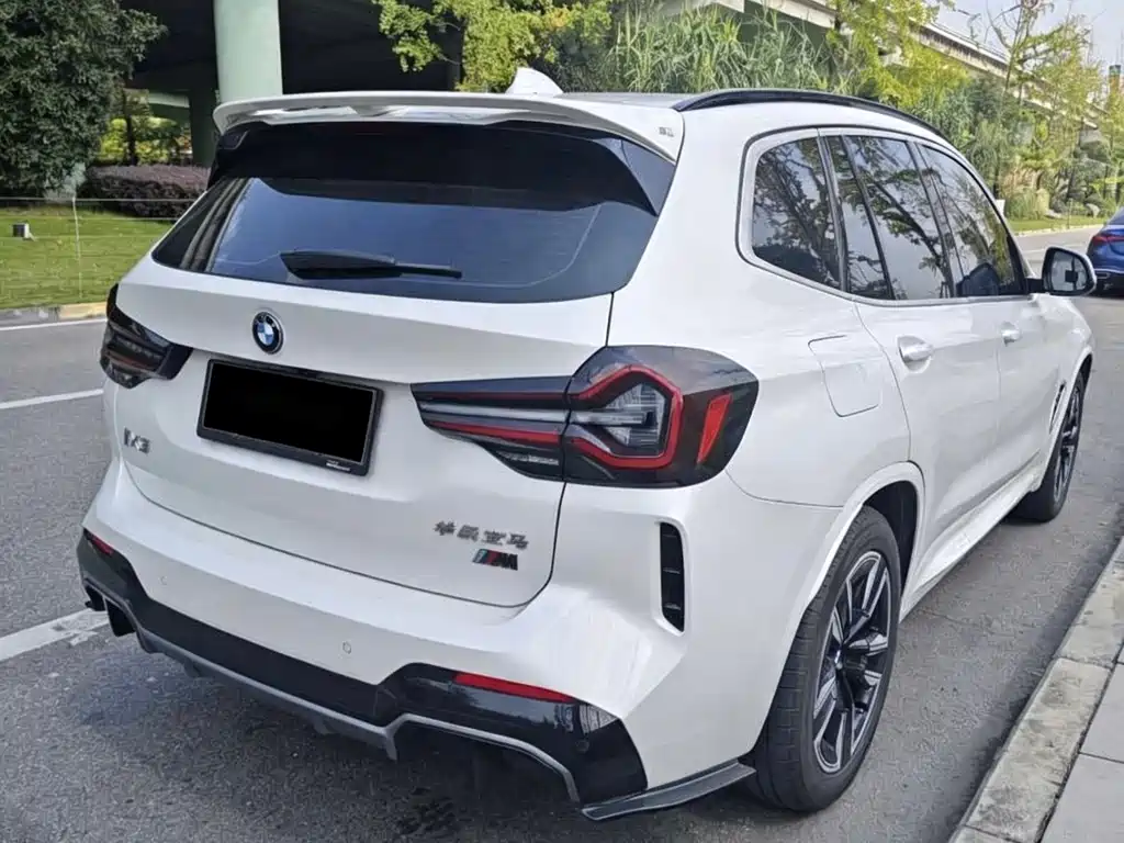 BMW iX3 — миниатюра 8