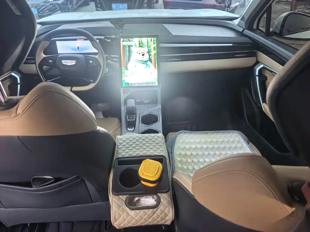 Geely Boyue L — миниатюра 7