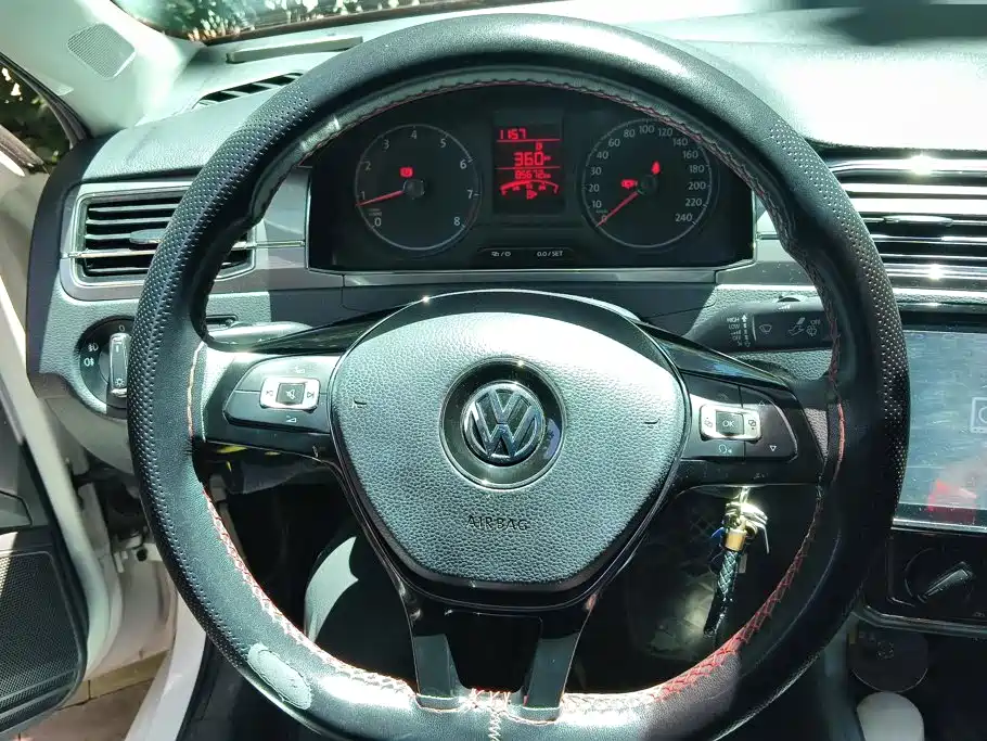 Volkswagen Santana — миниатюра 15