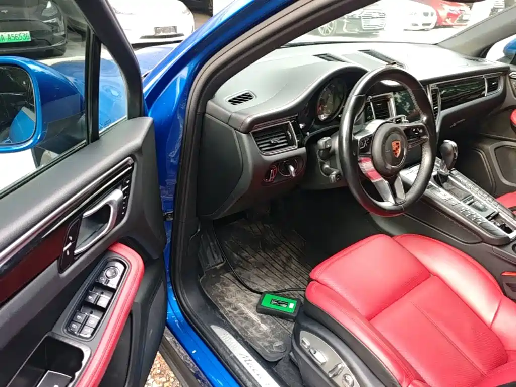 Porsche Macan — миниатюра 21