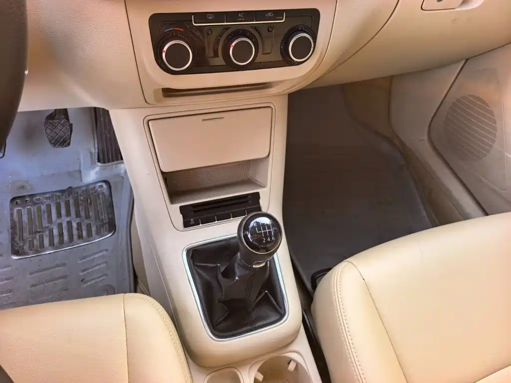 Volkswagen Tiguan — миниатюра 16