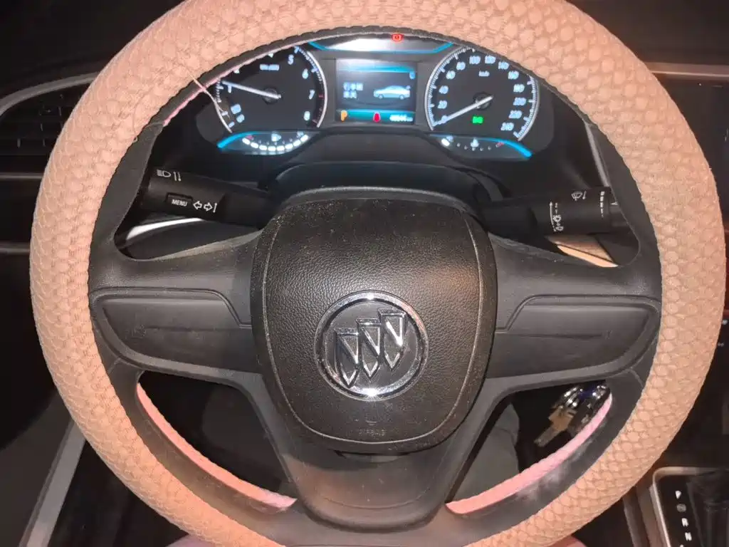 Buick Excelle — миниатюра 6