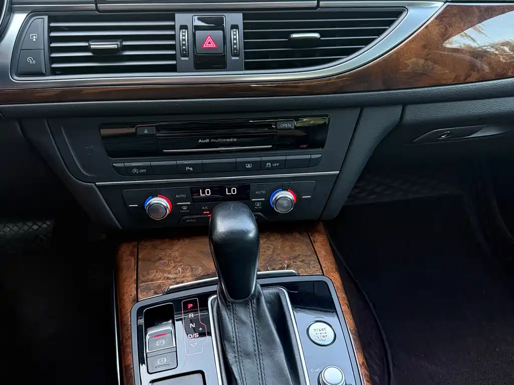 Audi A6L — миниатюра 10