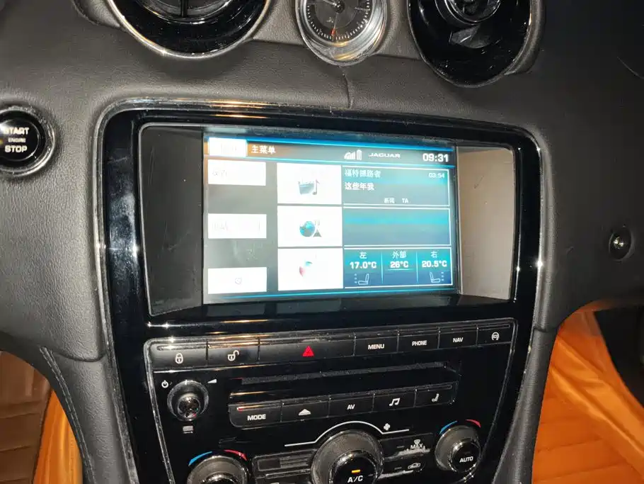 Jaguar XJ — миниатюра 13