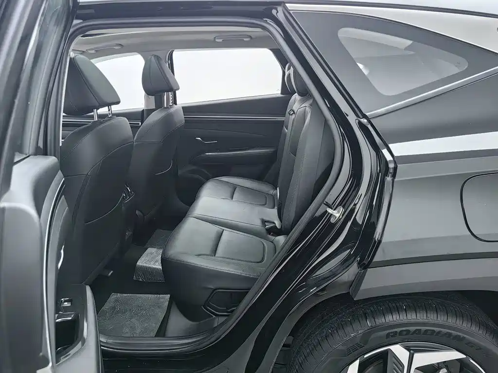 Hyundai Tucson — миниатюра 15