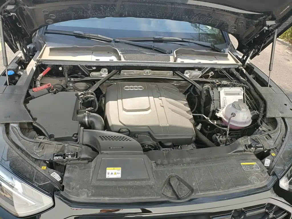 Audi Q5L 2025 40 TFSI Luxury